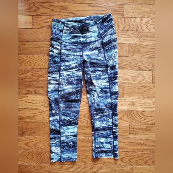 Lululemon fast and free blue crop size 4 - Picture 1 of 6